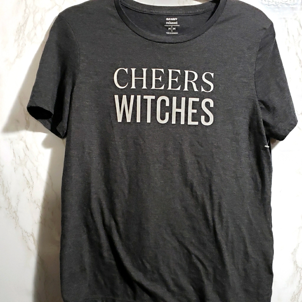 "CHEERS WITCHES"  🍻 🍾 🥂 Old Navy Relaxed Tee